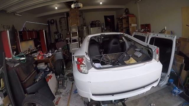 New Rear Hatch- Spoiler Stud Repair смотреть онлайн