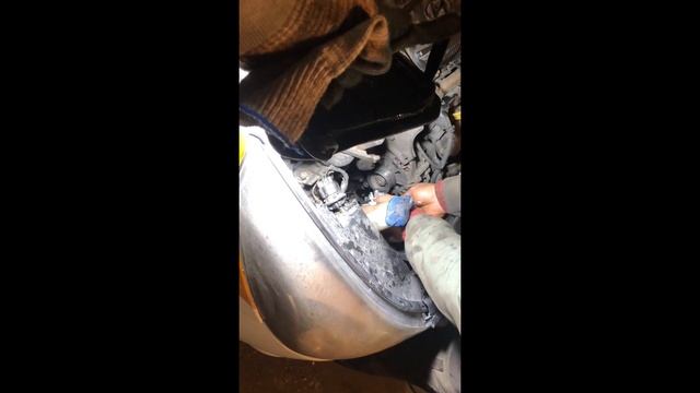 Мой первый день в автосервисе. Самому интересно разберусь я в автоэлектрике.. смотреть онлайн