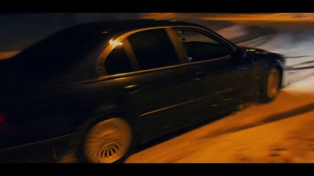 BMW E39 523i Drift - Winter Night смотреть онлайн