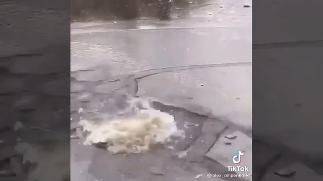 КАК ПРАВИЛЬНО КАТАТЬСЯ НА КОНЬКАХ В ПРУДУ.??