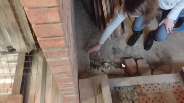 Этап №2.1 безумного ремонта 3-х комнатной хрущевки (1 этаж): перекрытия и полы. смотреть онлайн