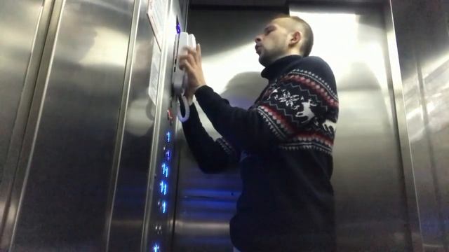 Я застрял в лифте, что делать?)) смотреть онлайн