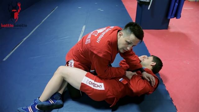 BATTLE BEETLE TUTORIAL # 11 - SAMBO. FAKE KIMURA INTO KNEEBAR смотреть онлайн