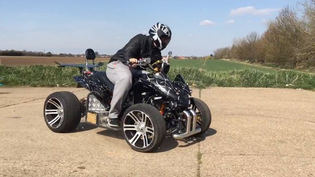 Spy quad bike drifft and wreck :/ смотреть онлайн