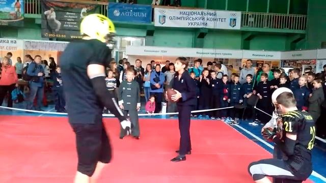 Ярмарка спорта Львовские Львы американский футбол Львов смотреть онлайн