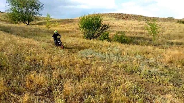 Как брать подъёмы на мотоцикле? I Hill climb смотреть онлайн