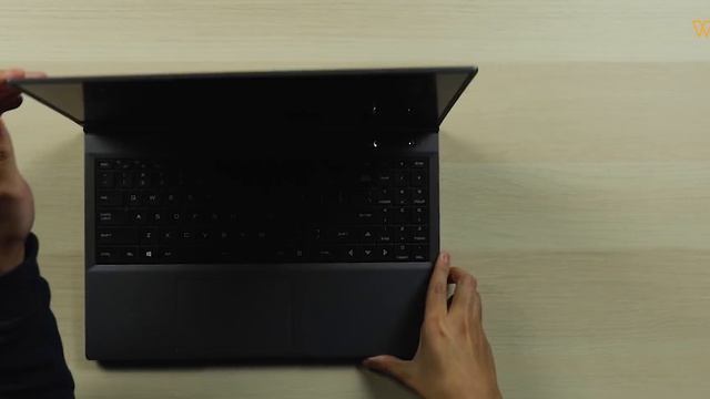 ILLEGEAR Onyx Pro, Gaming Gaya Bangsawan