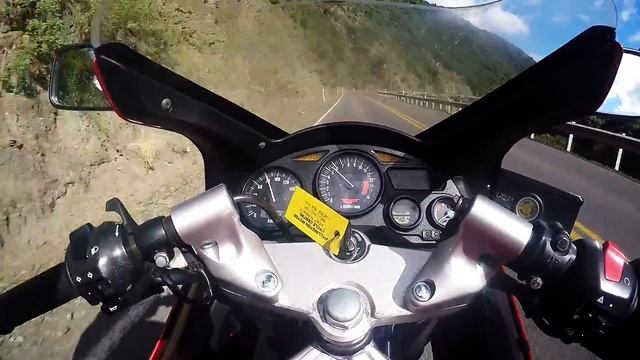 Suzuki RF400 Exhaust Removed смотреть онлайн