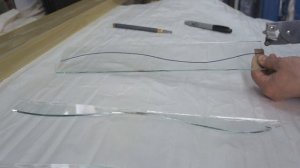 Как отрезать стекло криволинейно без шаблона. Фигурная резка стекла стеклорезом.