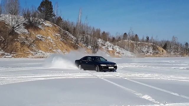 skyline R33 vs laurel C35 смотреть онлайн