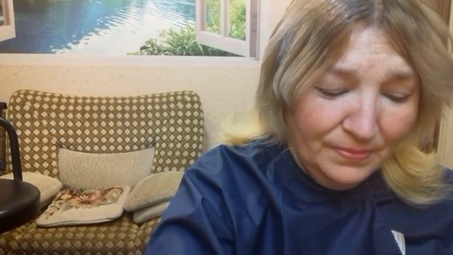 Как покрасить волосы дома . Легко ! How to dye your own hair. смотреть онлайн