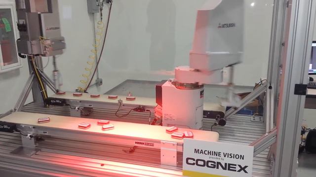 Cognex Vision and Mitsubishi Robot смотреть онлайн