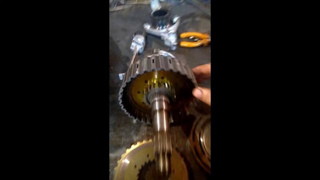 Ford Explorer U2 ремонт раздаточной коробки Bong Warner 4405, disassemble, assebmly, test and adjus смотреть онлайн