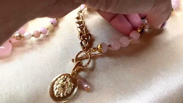Комплект украшений из розового кварца с цепями. смотреть онлайн