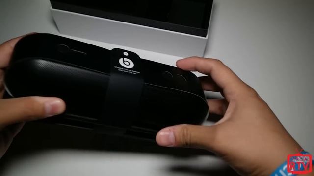 Beats Pill+ Bluetooth Speaker Unboxing and Overview смотреть онлайн