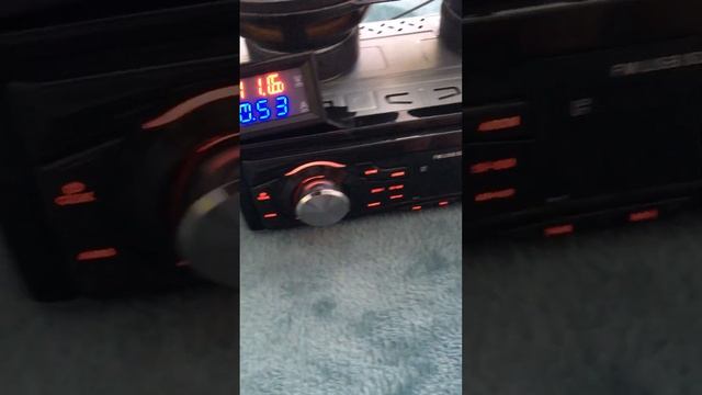 Как подключить вольтметр и амперметр к магнитоле смотреть онлайн