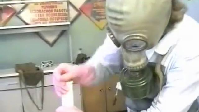women gas mask n5 смотреть онлайн