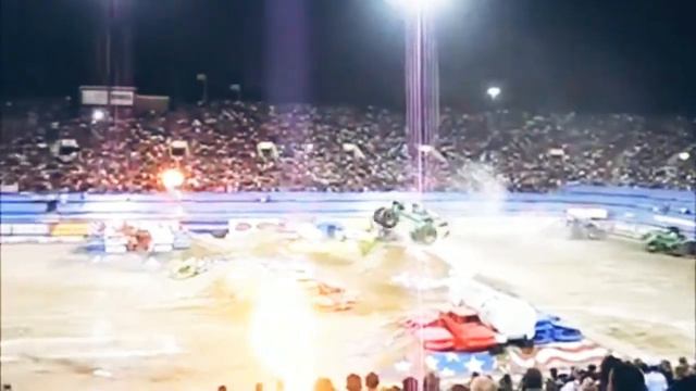 Grave Digger - 25th Anniversary - Encore (Monster Jam - World Finals - Las Vegas - 2007) смотреть онлайн