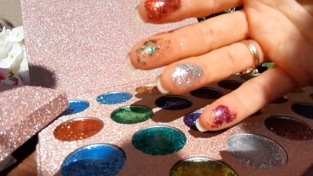 Мейкап блёстками Лайфхаки гелевые тени, как наносить.Блестящие тени смотреть онлайн