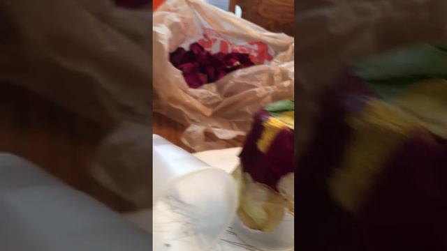 How to use dried rose petals in crafts смотреть онлайн