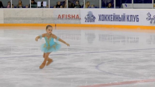 Василиса Герасимук, 5 лет, ЮФ Минск-Арена 2017, тренер Анастасия Саврицкая смотреть онлайн