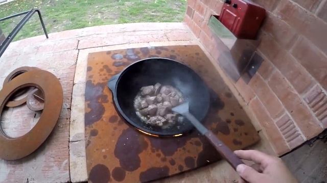 Молочный поросенок на вертеле! смотреть онлайн