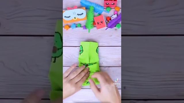 Как красиво сложить носки:") смотреть онлайн