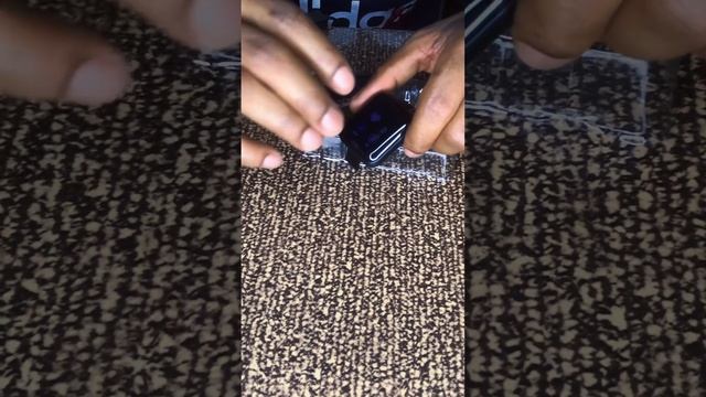 Unboxing of a very Cheap smartwatch The Y68 смотреть онлайн