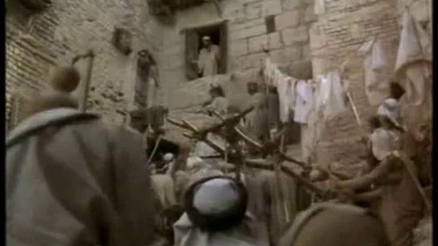 We are all different from Life of Brian - Monty Python смотреть онлайн