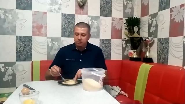 Рыба клюёт на каждом забросе! Рыбак показал как сделать супер насадку для рыбалки! смотреть онлайн