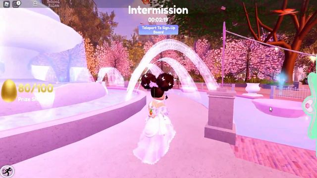 ROYALE HIGH SPRING OUTFIT CHALLENGE! - Roblox смотреть онлайн