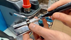 Цилиндр замка под шток. Для чего?