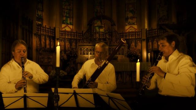 Mozart Divertimento no 3 Kv 229 5. Rondo смотреть онлайн