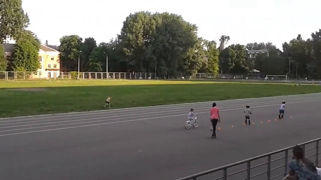 Стадион КИСИ, где еще отдахнуть после работы смотреть онлайн