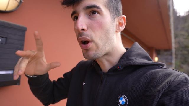 EL ZOMBIE ME TRAE LA CABEZA CORTADA DE LA MADRE DE TIMMY *EPICO* Makiman смотреть онлайн