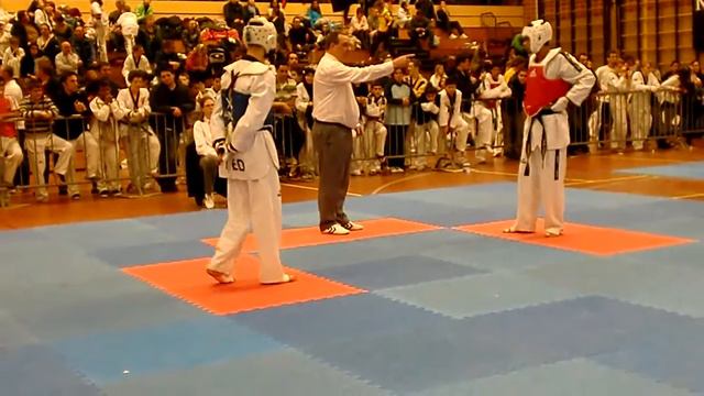 Ahmed Boujjoufi taekwondo akabbouz Open Zuid 2011 Round 1 смотреть онлайн