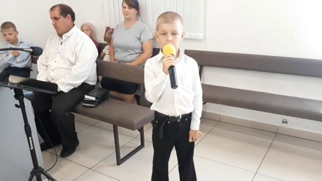 Стихотворение "В нашей церкви хорошо" Домашнее Богослужение 14.06.2020г. смотреть онлайн