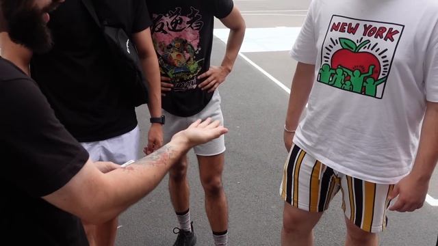 3 Card Monte & Coin Through Shirt | Crazy Street Magic смотреть онлайн