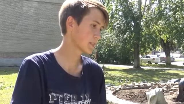 Волонтеры «взялись» за малые архитектурные формы Каменска. смотреть онлайн