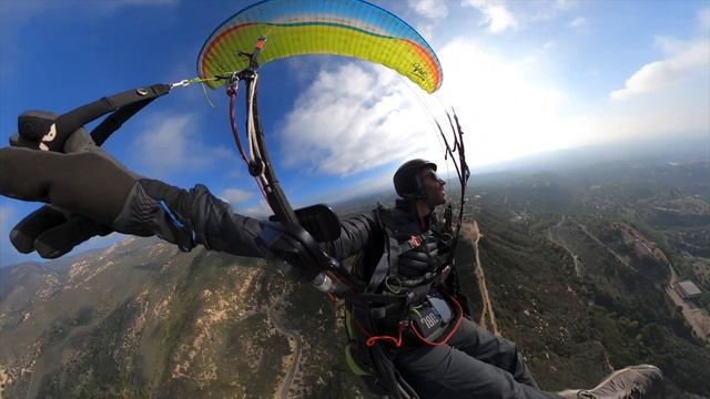 Paragliding in Santa Barbara смотреть онлайн