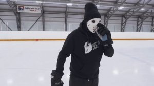 Как повернуть на коньках? / Вираж на льду.