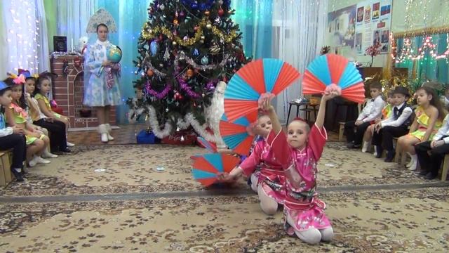 Танец с веерами "Цветение сакуры" смотреть онлайн