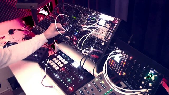 After Midnight - Eurorack Ambient Featuring Erica Synths Black Sequencer, Surface & Cobalt 8M смотреть онлайн