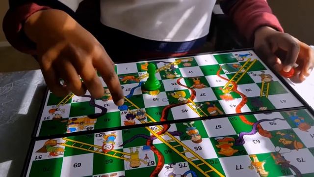 How to play Snake and Ladder game|Snakes and Ladders Board Game Rules & Instructions|Board games смотреть онлайн