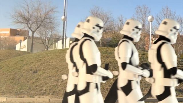 JEDI A LA FUERZA смотреть онлайн