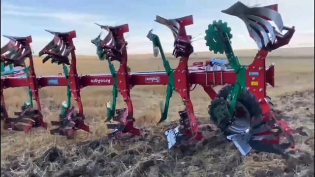 Обзор оборотного плуга Sukov Arco Agro 180 2in1 смотреть онлайн