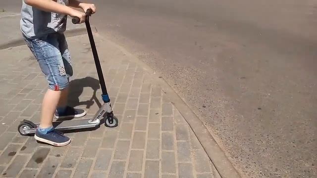 Учим делать прыжки с бардюра смотреть онлайн