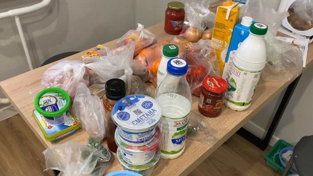 ЗАКУПКА ПРОДУКТОВ? | МОЙ МАКИЯЖ ? | Моем холодильник ? смотреть онлайн