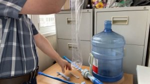 Неубиваемая помпа для воды на батарейках. Как работает и как чинить если перестала качать.