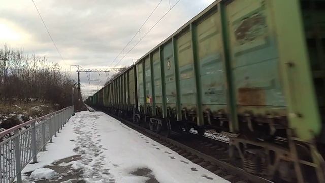 Электровоз ВЛ80С-1754/1707Б с грузовым поездом смотреть онлайн